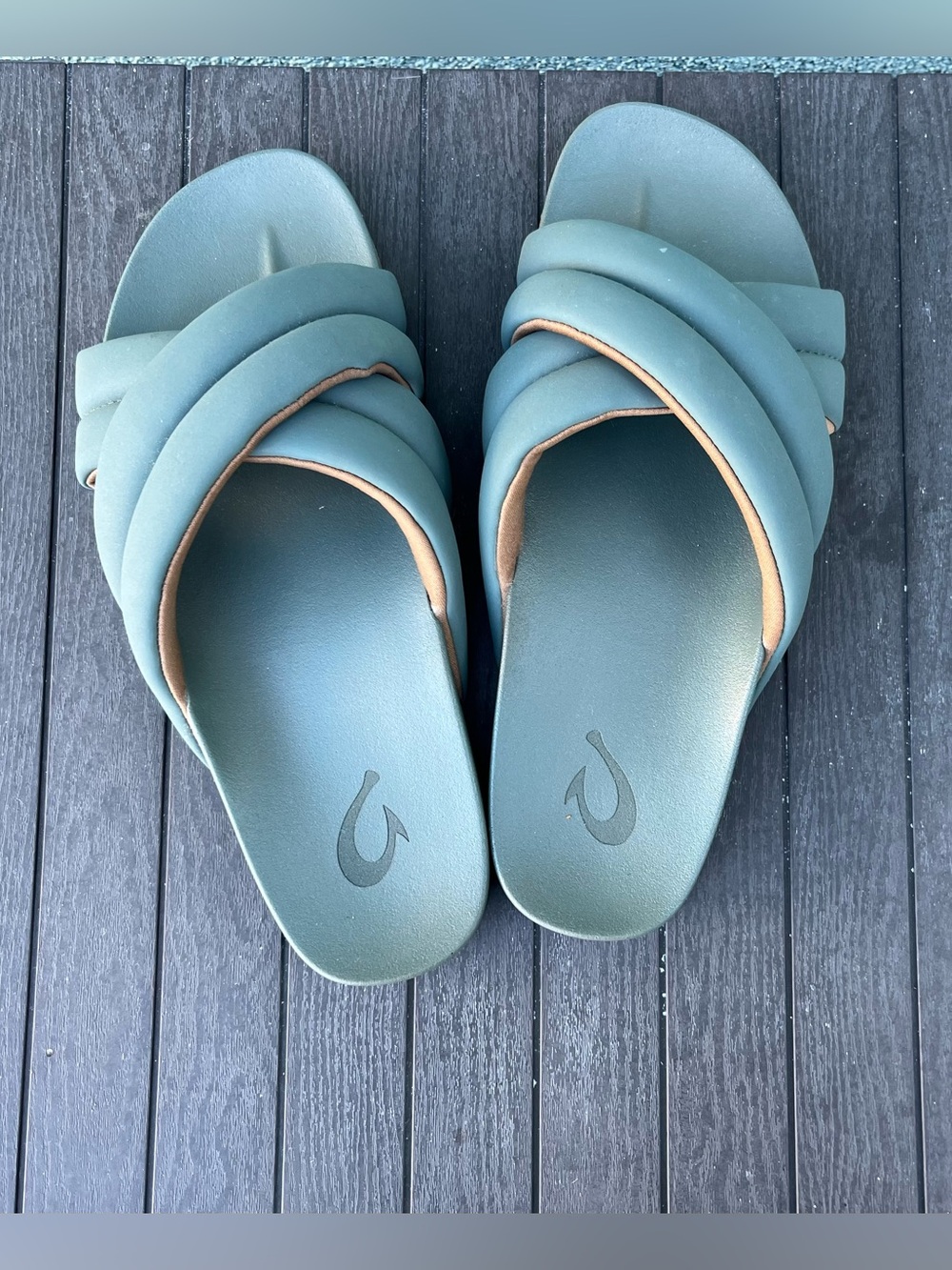 Olukai Hila Water Resistant Cross-Strap Slide Sandal - Star Pine Color